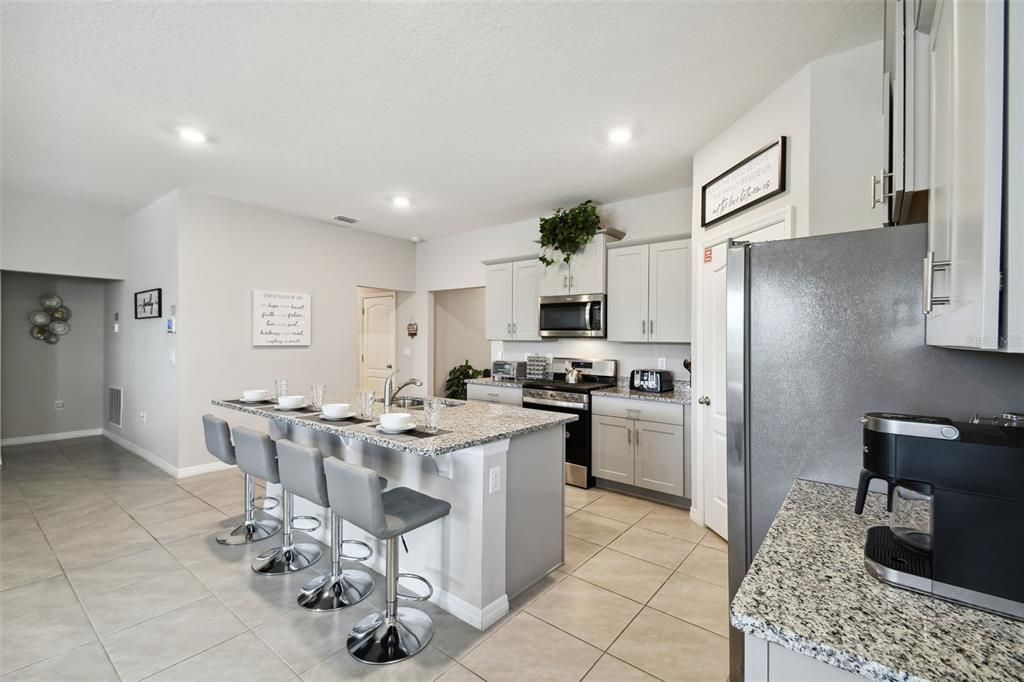 For Rent: $4,500 (7 beds, 5 baths, 3526 Square Feet)