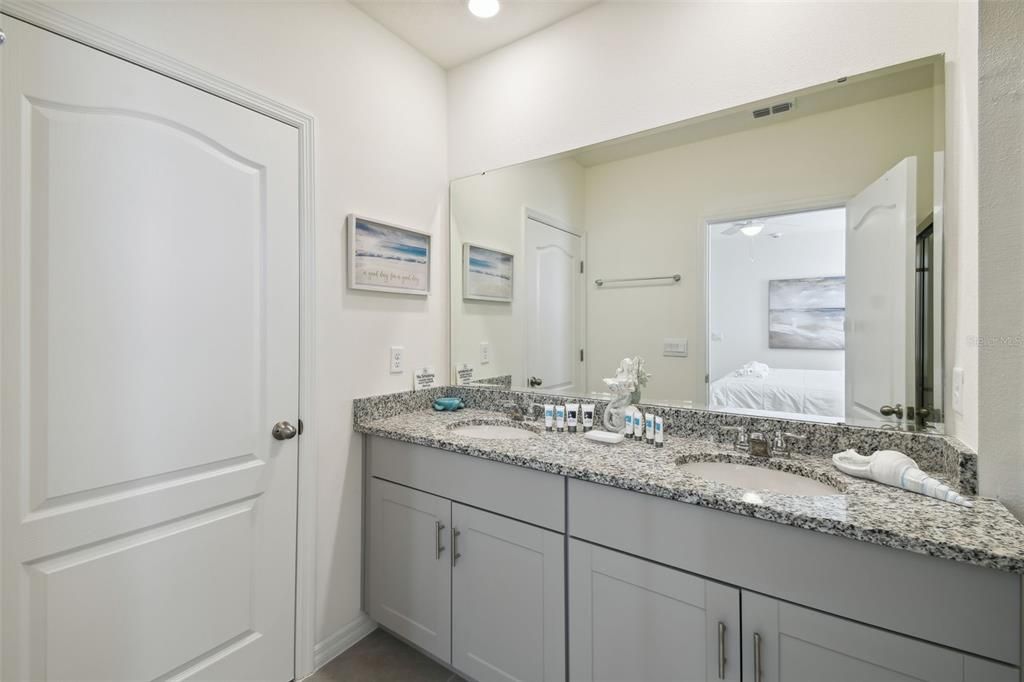 For Rent: $4,500 (7 beds, 5 baths, 3526 Square Feet)