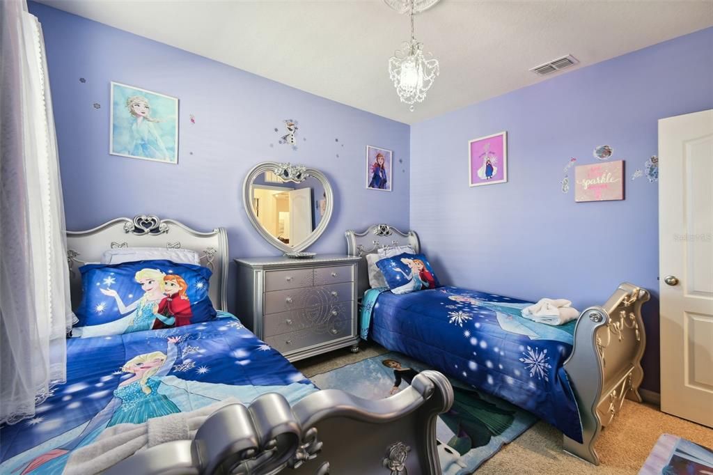 For Rent: $4,500 (7 beds, 5 baths, 3526 Square Feet)