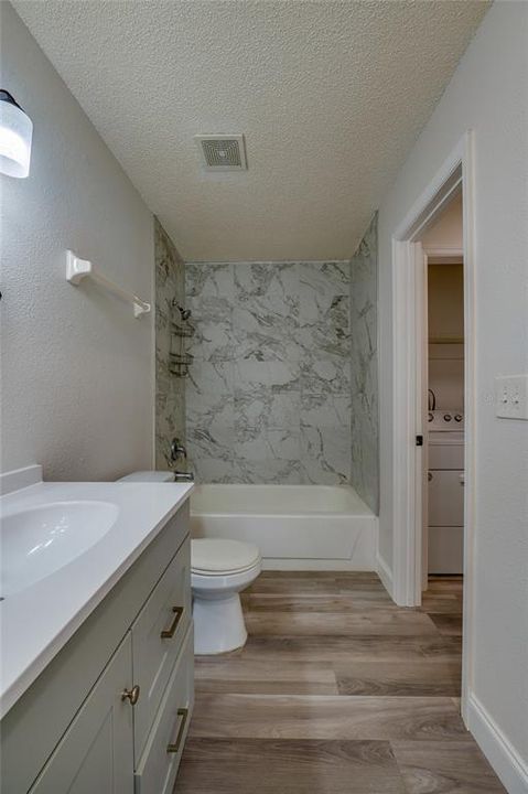 В аренду: $1,500 (2 спален, 2 ванн, 833 Квадратных фут)