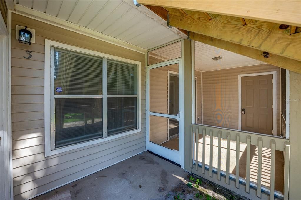 В аренду: $1,500 (2 спален, 2 ванн, 833 Квадратных фут)