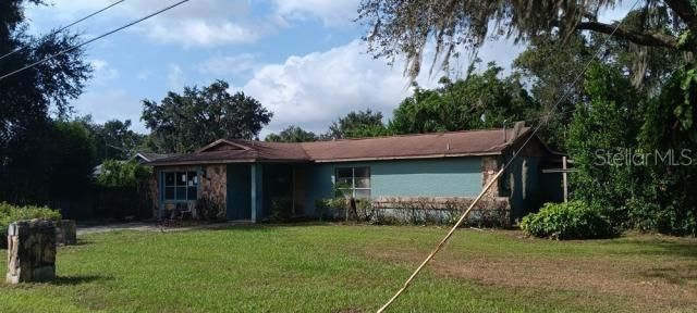 Под контрактом: $247,000 (3 спален, 2 ванн, 2410 Квадратных фут)