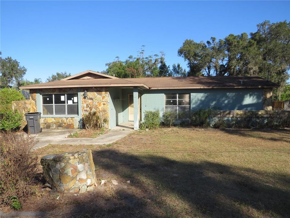 Под контрактом: $247,000 (3 спален, 2 ванн, 2410 Квадратных фут)