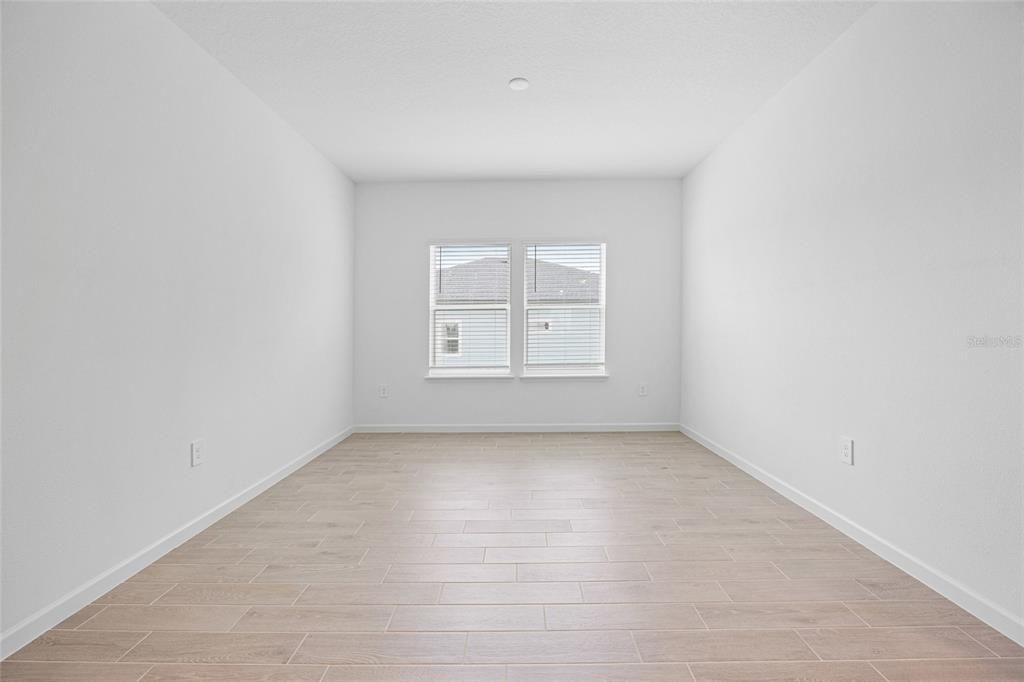 For Sale: $380,000 (4 beds, 3 baths, 2292 Square Feet)