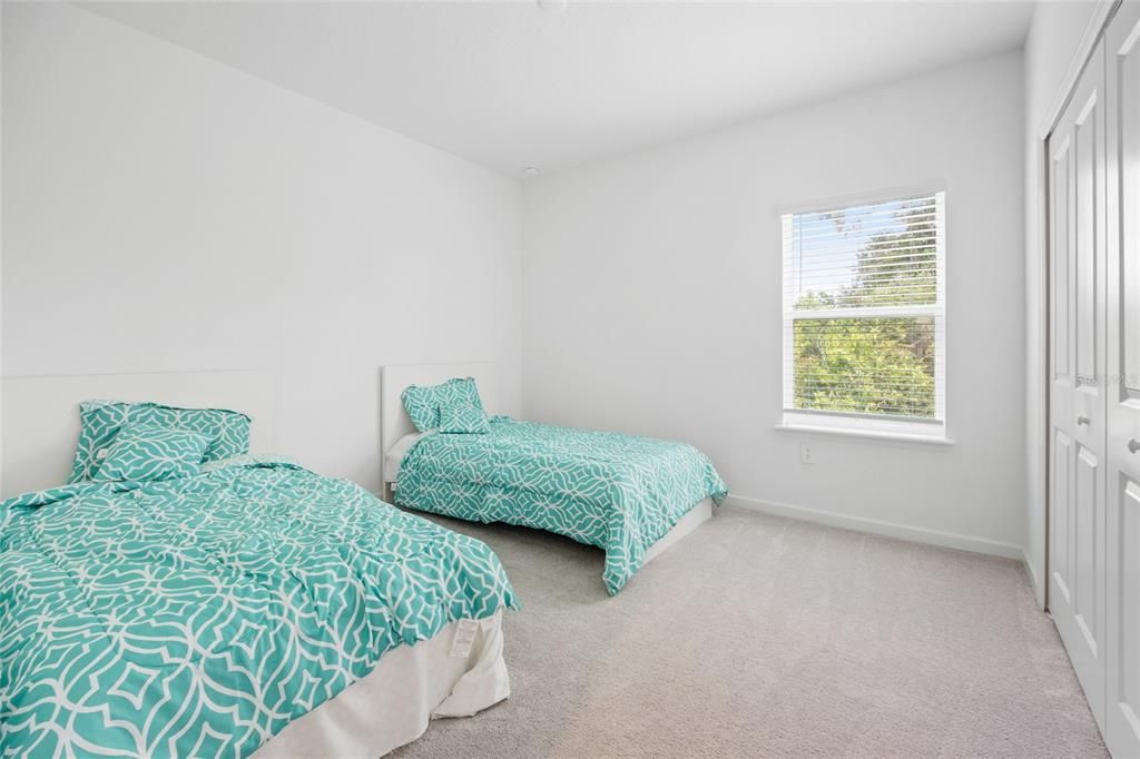 For Sale: $380,000 (4 beds, 3 baths, 2292 Square Feet)