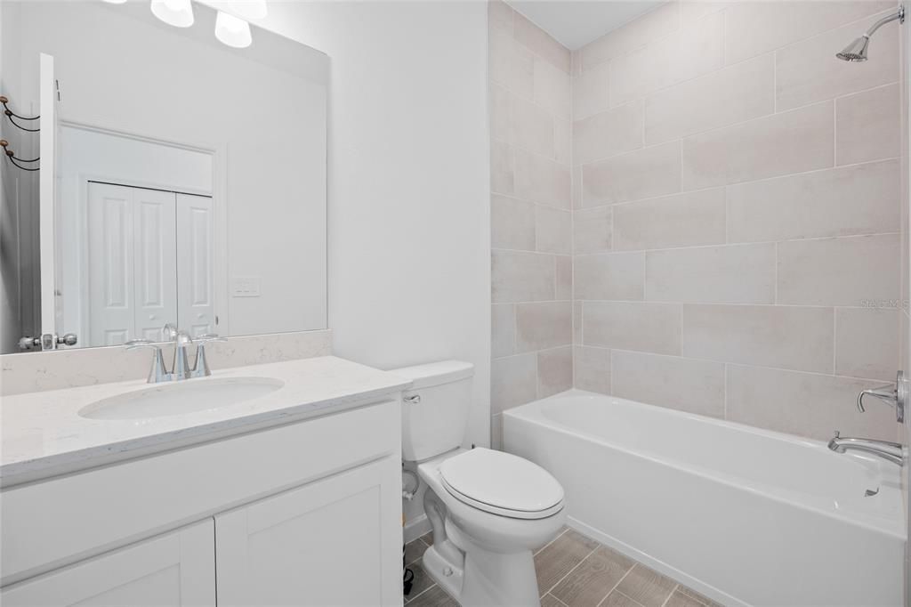 For Sale: $380,000 (4 beds, 3 baths, 2292 Square Feet)