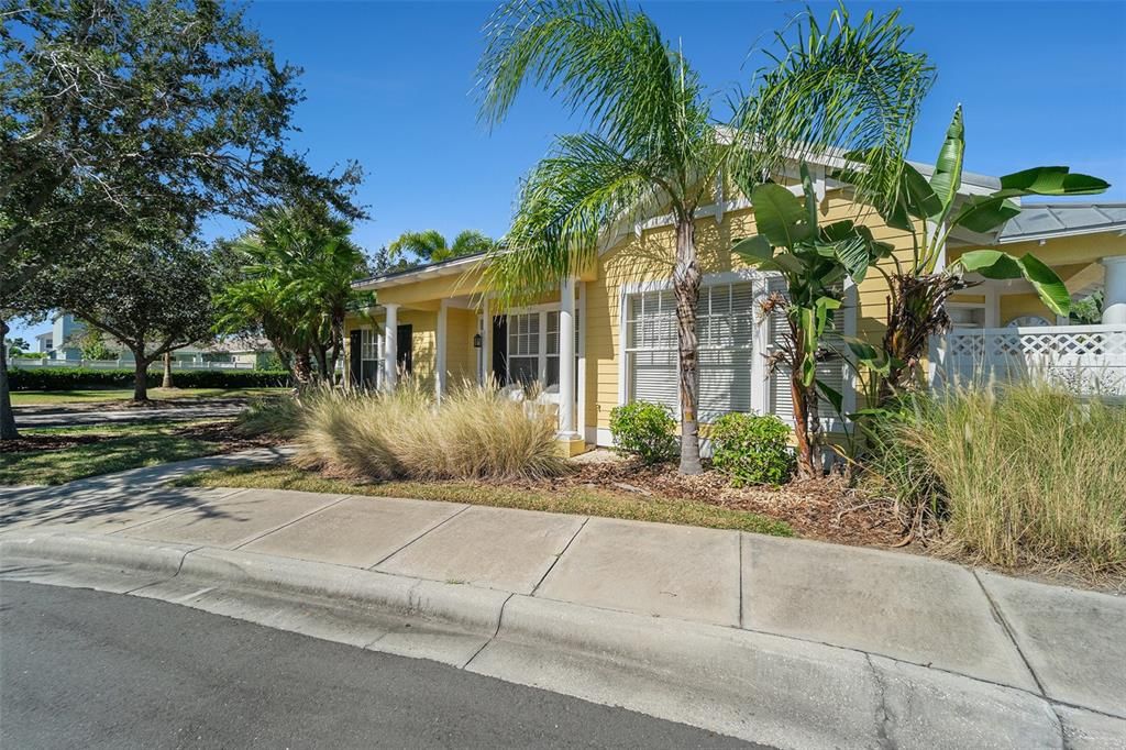 For Sale: $425,000 (3 beds, 2 baths, 2028 Square Feet)