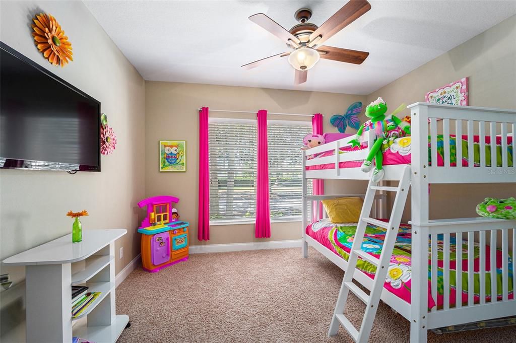 For Sale: $425,000 (3 beds, 2 baths, 2028 Square Feet)