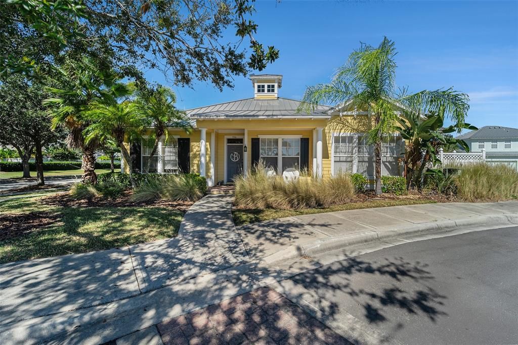 For Sale: $425,000 (3 beds, 2 baths, 2028 Square Feet)