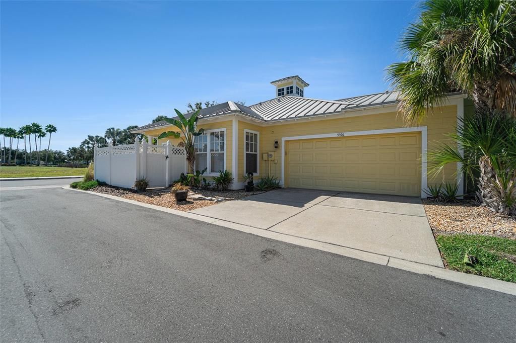 For Sale: $425,000 (3 beds, 2 baths, 2028 Square Feet)