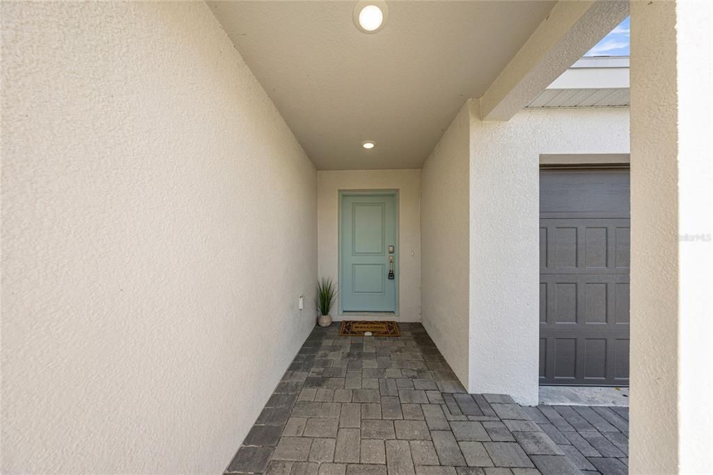 Под контрактом: $310,000 (2 спален, 2 ванн, 1810 Квадратных фут)