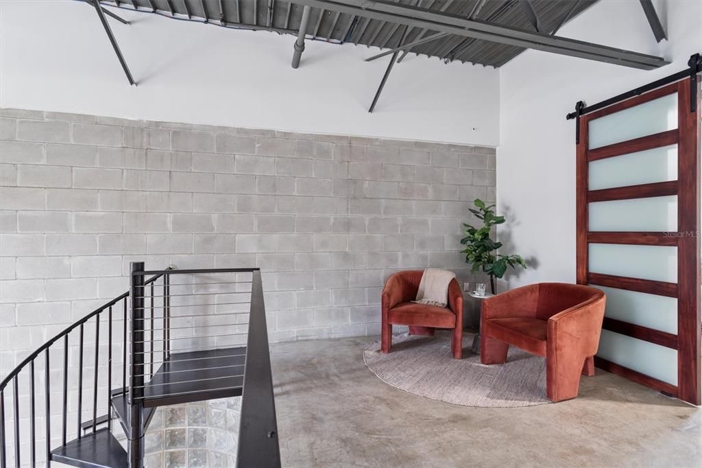 Activo con contrato: $649,999 (2 camas, 2 baños, 1263 Pies cuadrados)