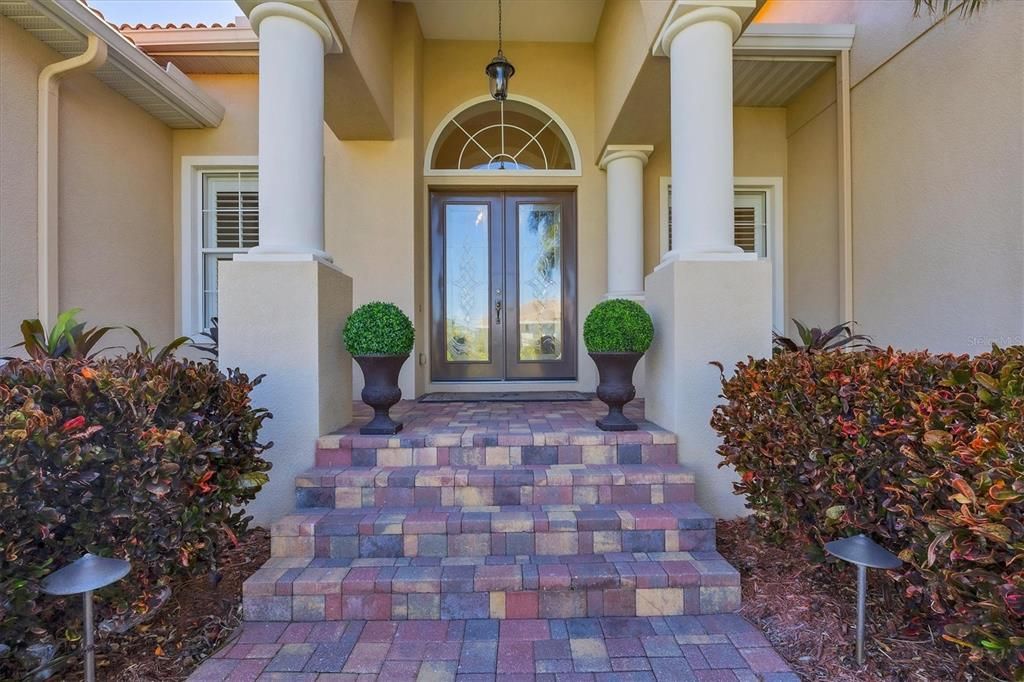 For Sale: $1,495,000 (4 beds, 3 baths, 3742 Square Feet)