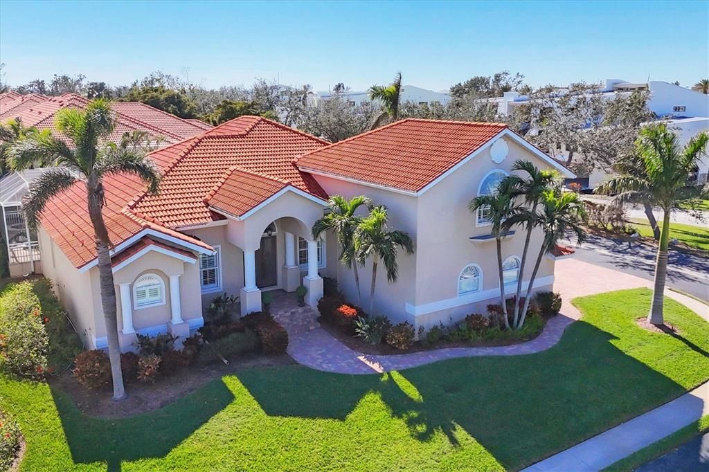 For Sale: $1,495,000 (4 beds, 3 baths, 3742 Square Feet)