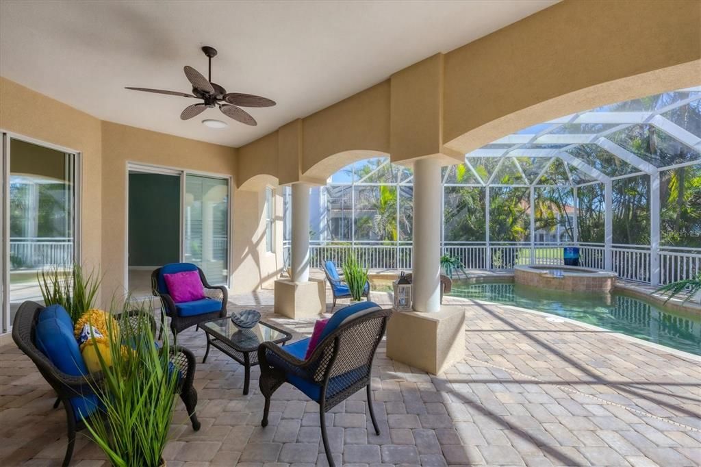 For Sale: $1,495,000 (4 beds, 3 baths, 3742 Square Feet)