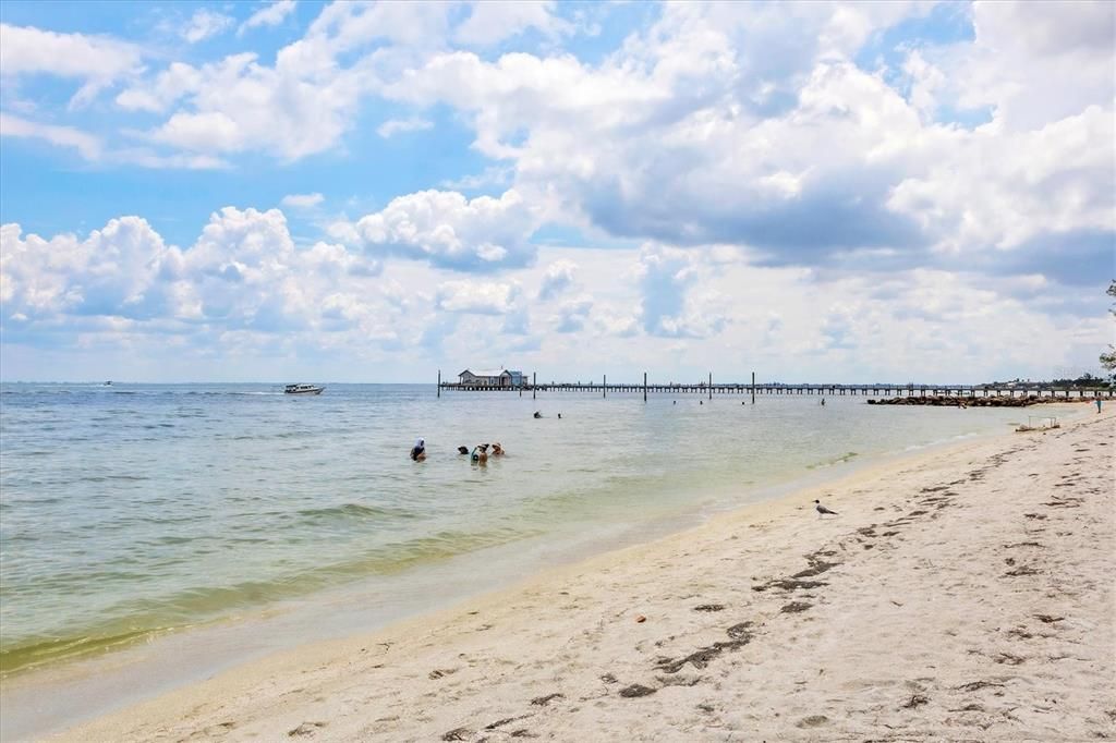 For Sale: $1,495,000 (4 beds, 3 baths, 3742 Square Feet)