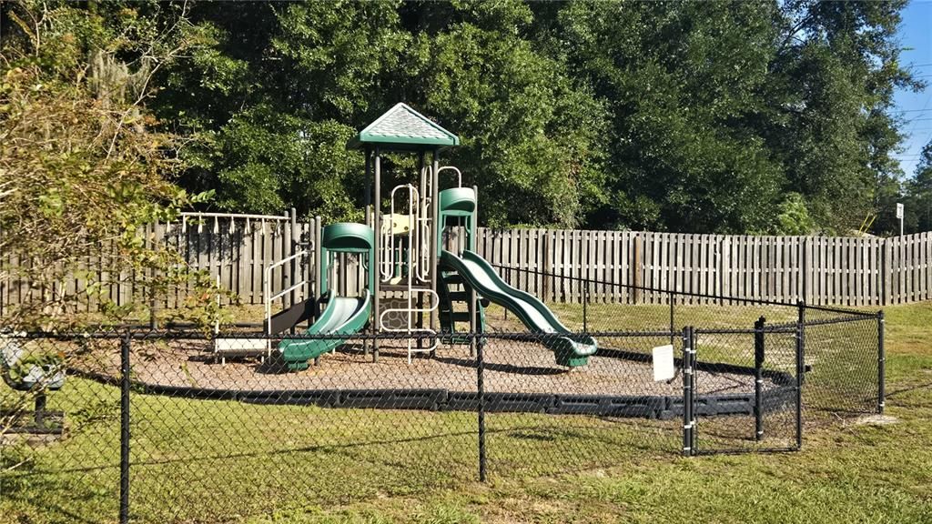 For Sale: $310,000 (3 beds, 2 baths, 1473 Square Feet)