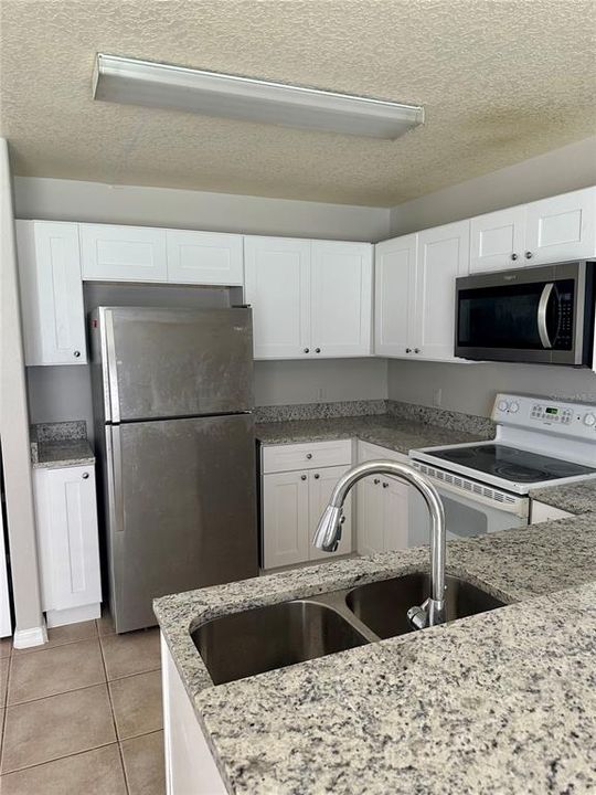 For Rent: $1,750 (3 beds, 2 baths, 1660 Square Feet)