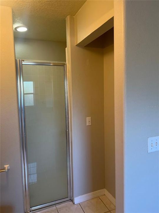 For Rent: $1,750 (3 beds, 2 baths, 1660 Square Feet)