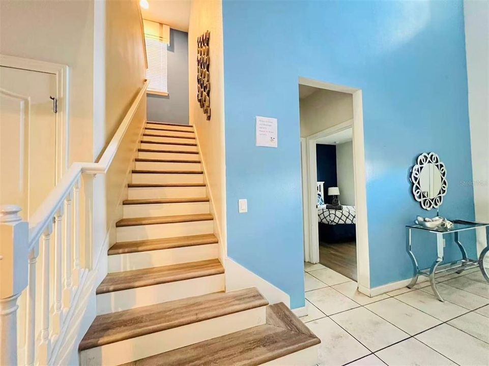 For Sale: $685,000 (8 beds, 6 baths, 4041 Square Feet)