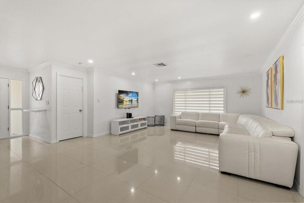 待售: $515,000 (4 贝兹, 2 浴室, 1904 平方英尺)