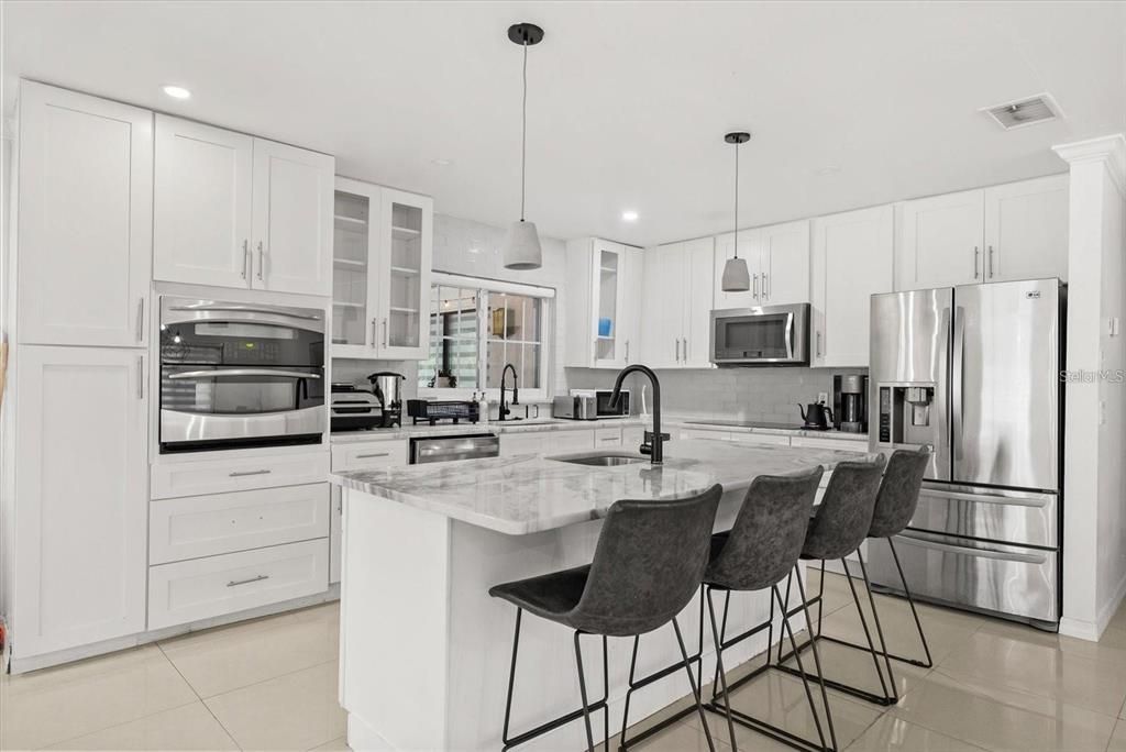 待售: $515,000 (4 贝兹, 2 浴室, 1904 平方英尺)