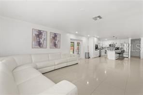 待售: $515,000 (4 贝兹, 2 浴室, 1904 平方英尺)