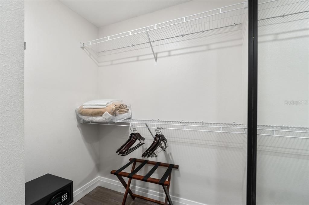 En Venta: $265,000 (3 camas, 2 baños, 1396 Pies cuadrados)