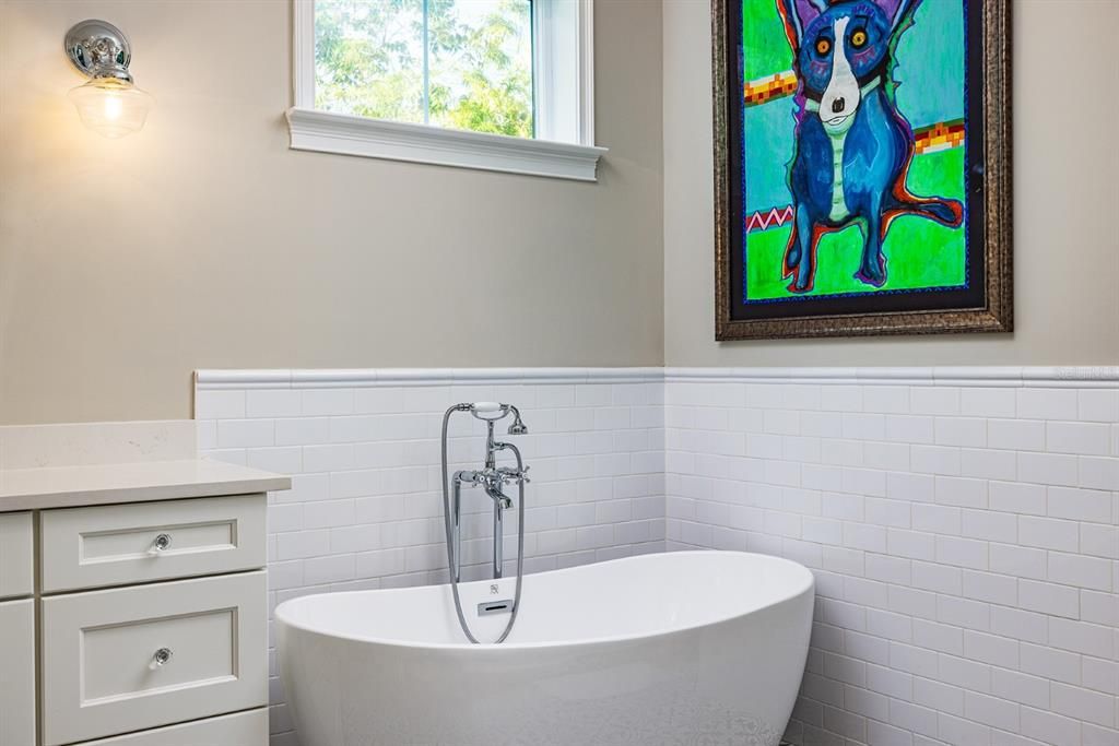 For Sale: $1,699,000 (4 beds, 3 baths, 3294 Square Feet)