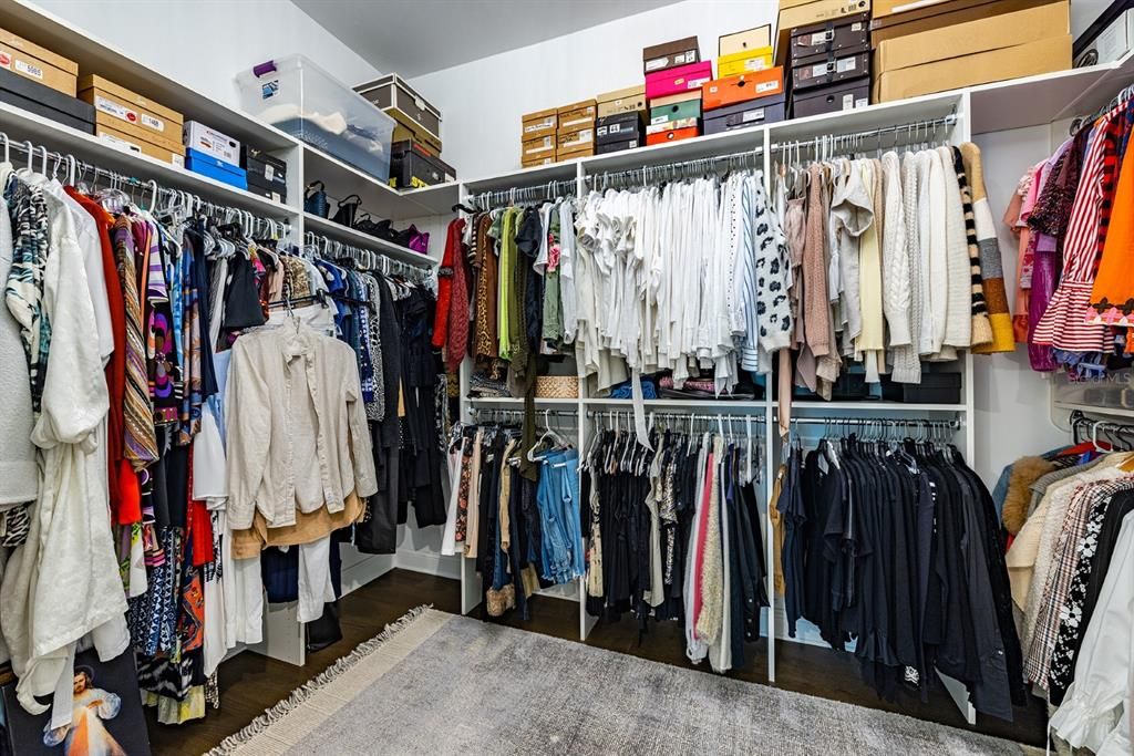 For Sale: $1,699,000 (4 beds, 3 baths, 3294 Square Feet)