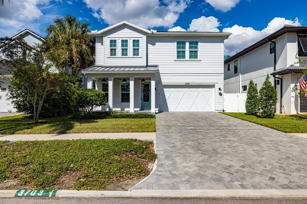 For Sale: $1,699,000 (4 beds, 3 baths, 3294 Square Feet)