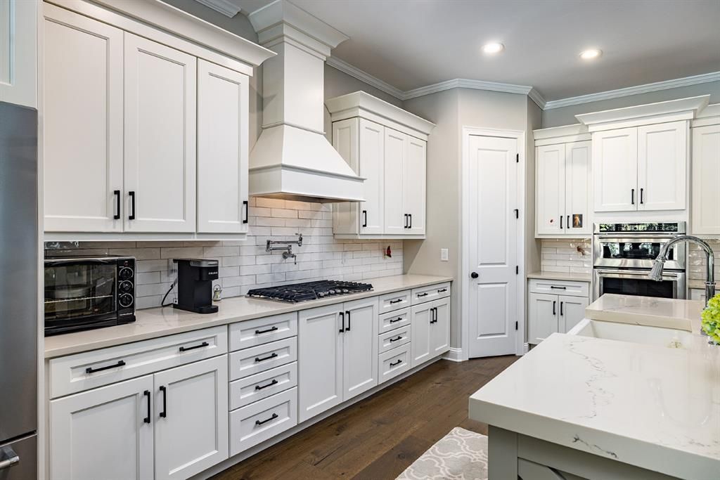 For Sale: $1,699,000 (4 beds, 3 baths, 3294 Square Feet)