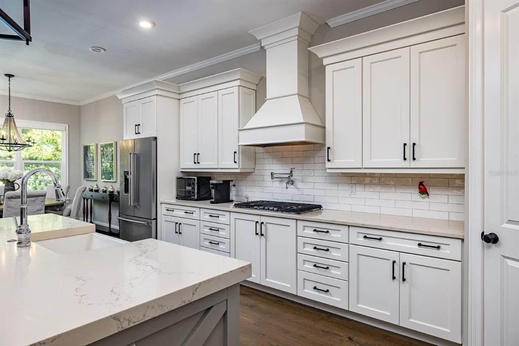 For Sale: $1,699,000 (4 beds, 3 baths, 3294 Square Feet)