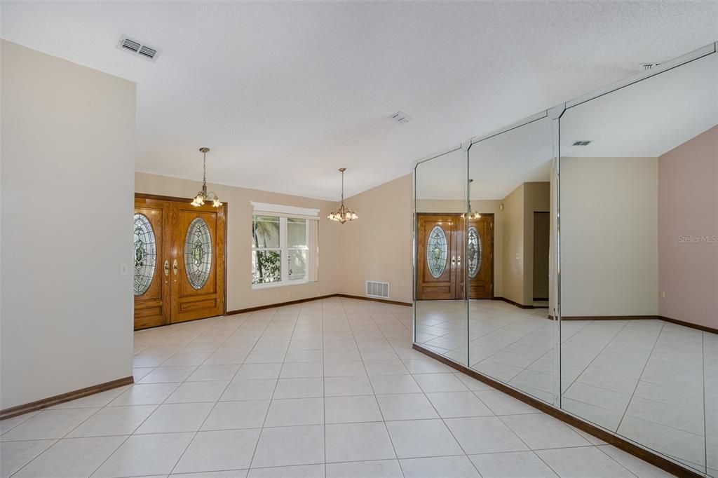 For Sale: $365,000 (3 beds, 2 baths, 2029 Square Feet)