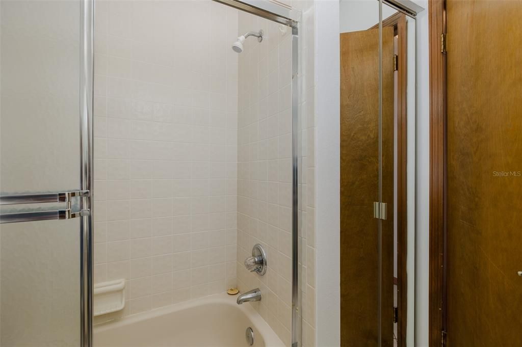 For Sale: $365,000 (3 beds, 2 baths, 2029 Square Feet)