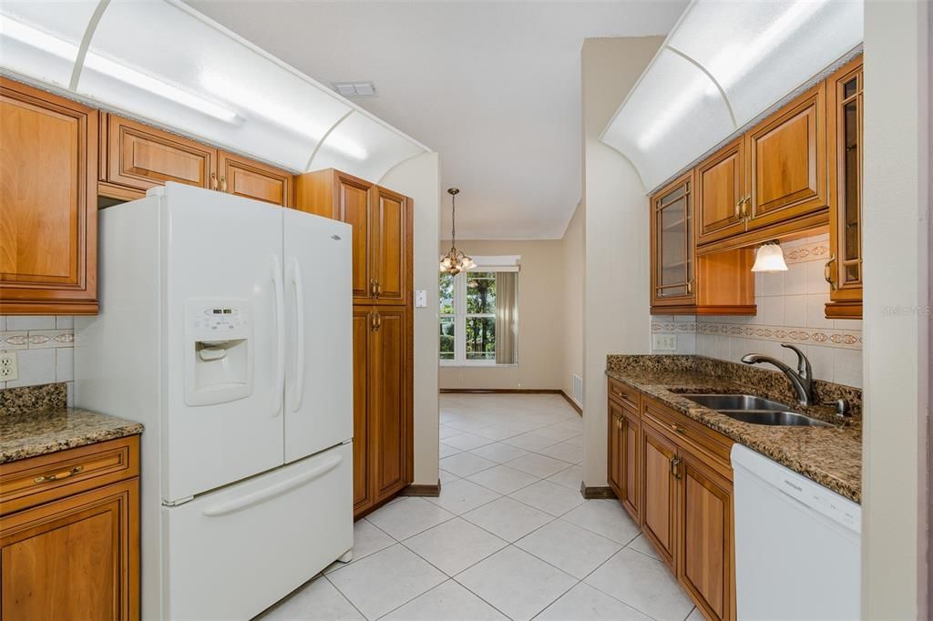 For Sale: $365,000 (3 beds, 2 baths, 2029 Square Feet)