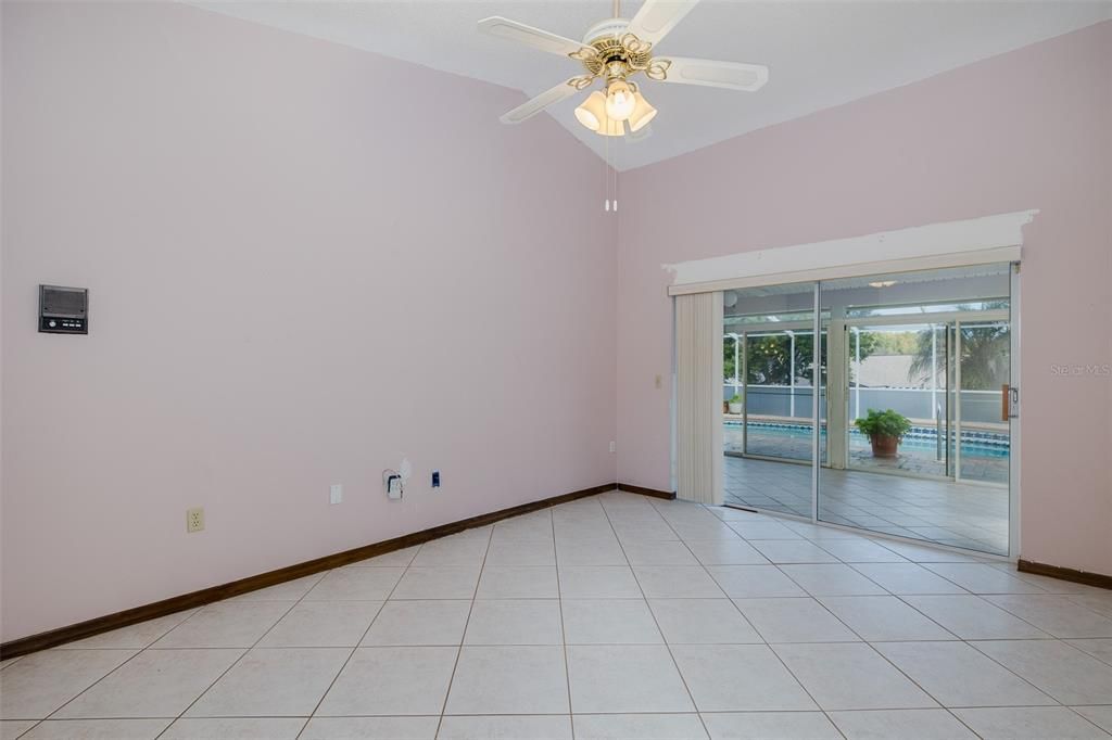 For Sale: $365,000 (3 beds, 2 baths, 2029 Square Feet)