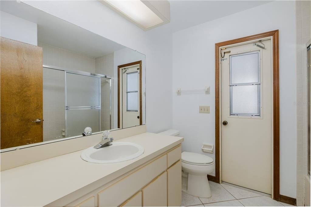 For Sale: $365,000 (3 beds, 2 baths, 2029 Square Feet)