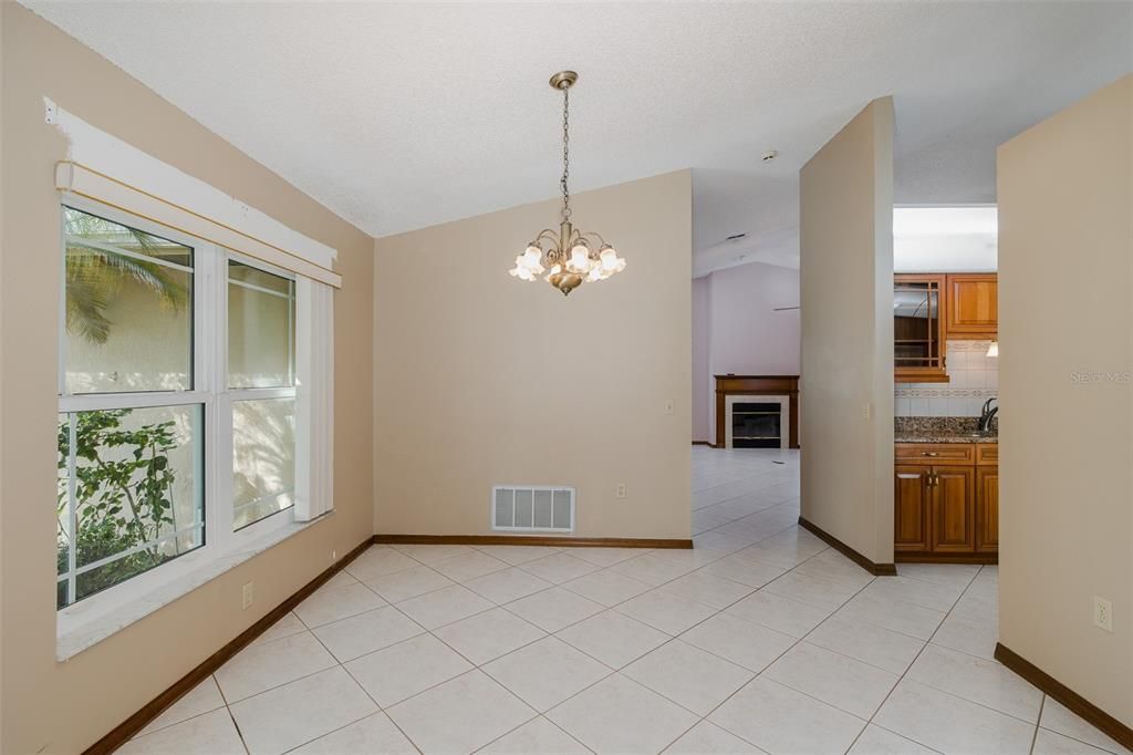 For Sale: $365,000 (3 beds, 2 baths, 2029 Square Feet)