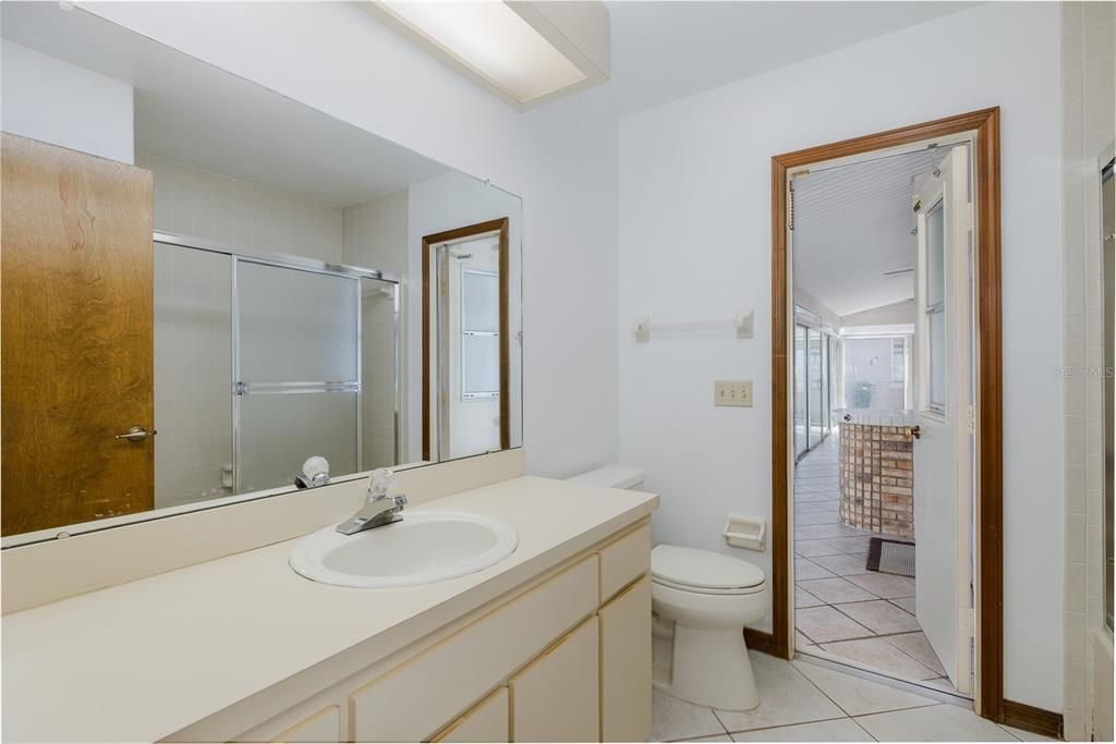 For Sale: $365,000 (3 beds, 2 baths, 2029 Square Feet)