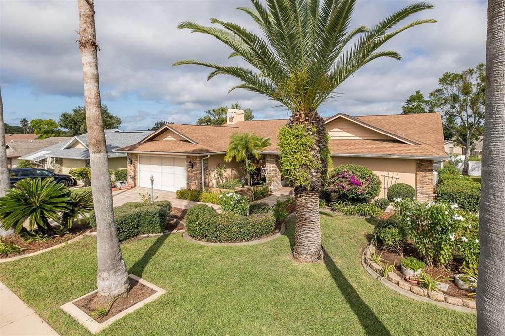 For Sale: $365,000 (3 beds, 2 baths, 2029 Square Feet)