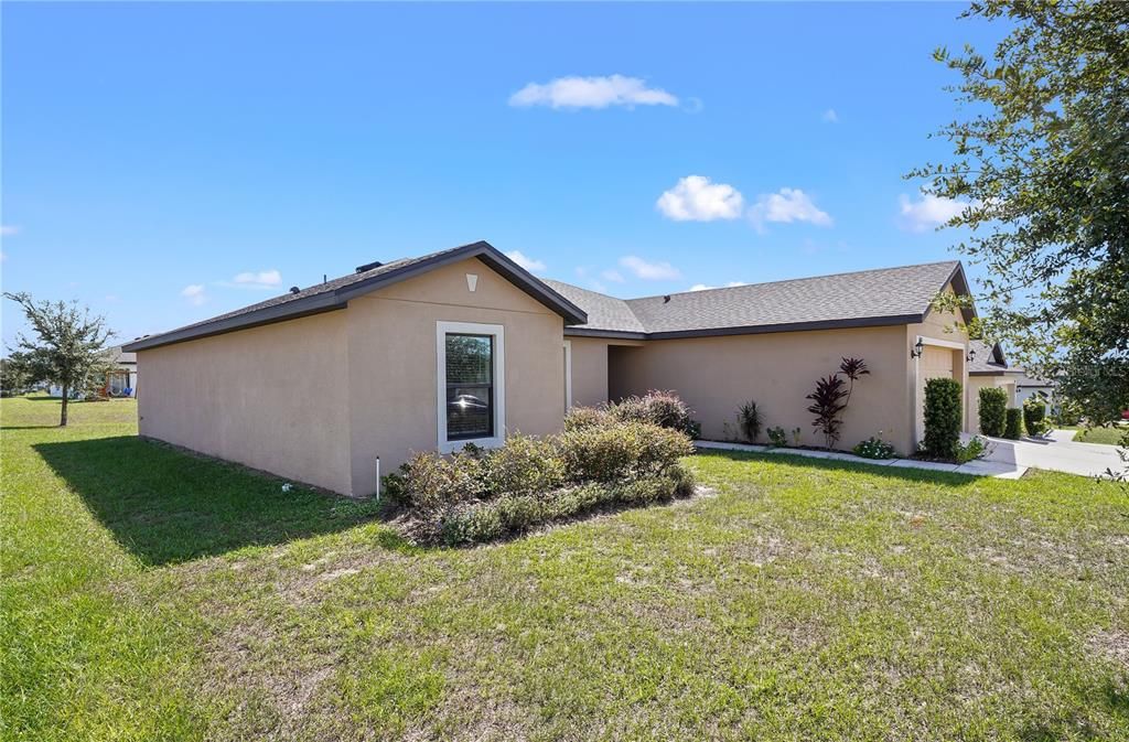 Active With Contract: $309,900 (4 beds, 2 baths, 1680 Square Feet)