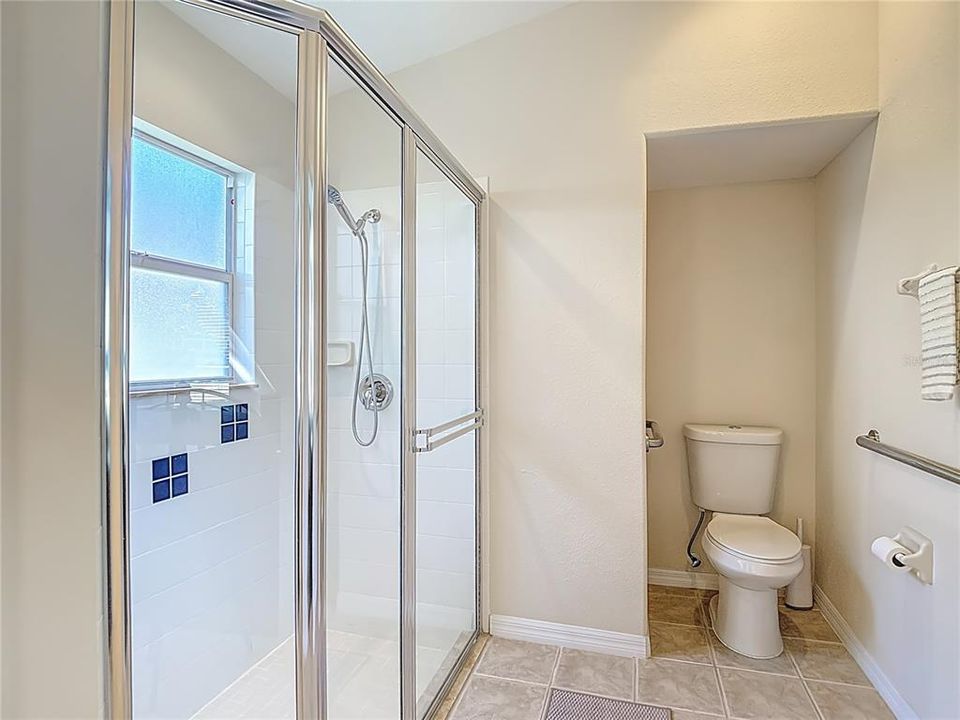 For Sale: $284,900 (3 beds, 2 baths, 1991 Square Feet)