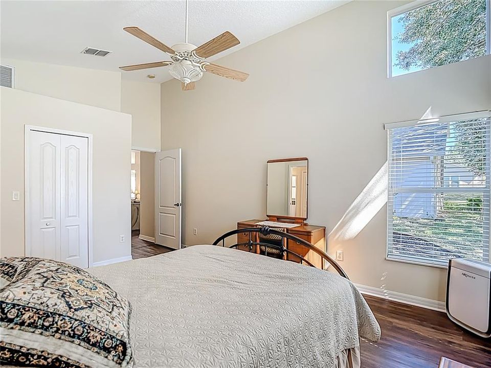 For Sale: $284,900 (3 beds, 2 baths, 1991 Square Feet)