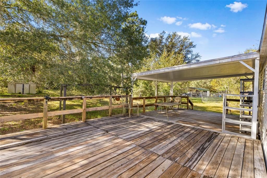 For Sale: $205,000 (3 beds, 2 baths, 1944 Square Feet)