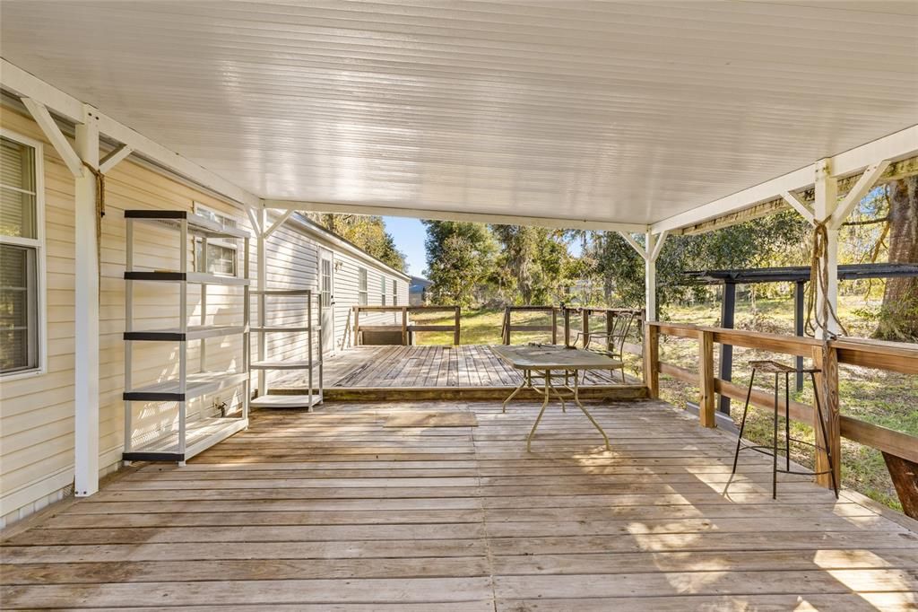 For Sale: $205,000 (3 beds, 2 baths, 1944 Square Feet)