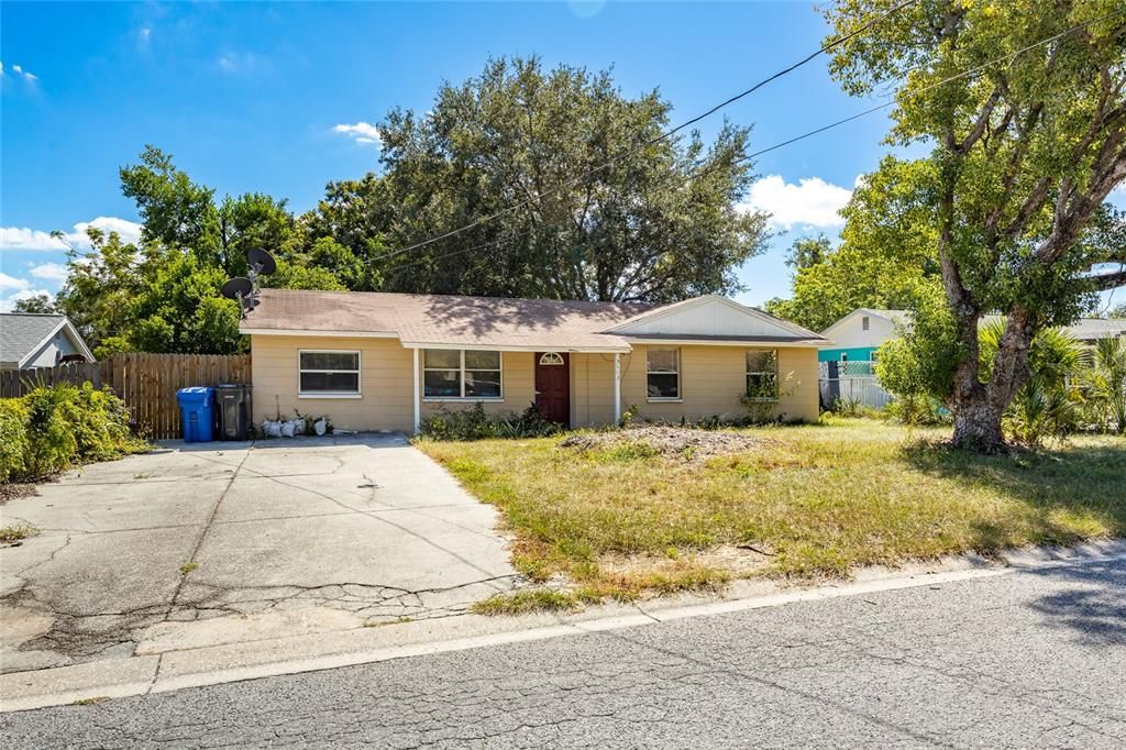 Recently Sold: $175,000 (2 beds, 1 baths, 1012 Square Feet)