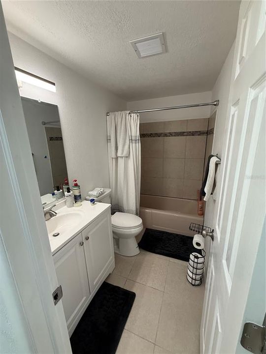 待售: $425,000 (3 贝兹, 0 浴室, 1990 平方英尺)