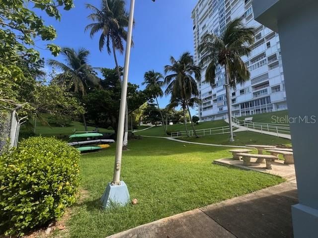 En Venta: $243,000 (1 camas, 1 baños, 798 Pies cuadrados)