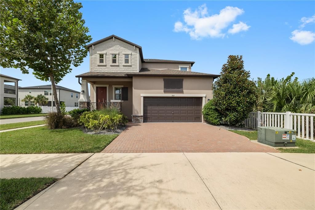 For Rent: $3,990 (4 beds, 3 baths, 2785 Square Feet)